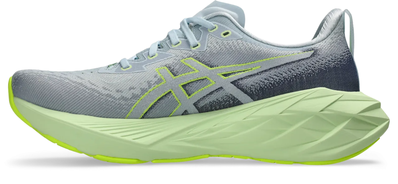 ASICS Mens NOVABLAST 4 Running Shoes