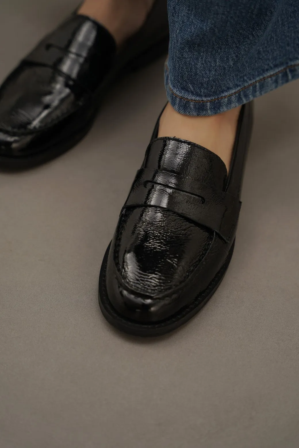 LEATHER PENNY LOAFERS