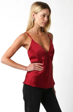 Noelle Sleeveless V Neckline Top Red