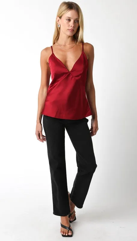 Noelle Sleeveless V Neckline Top Red