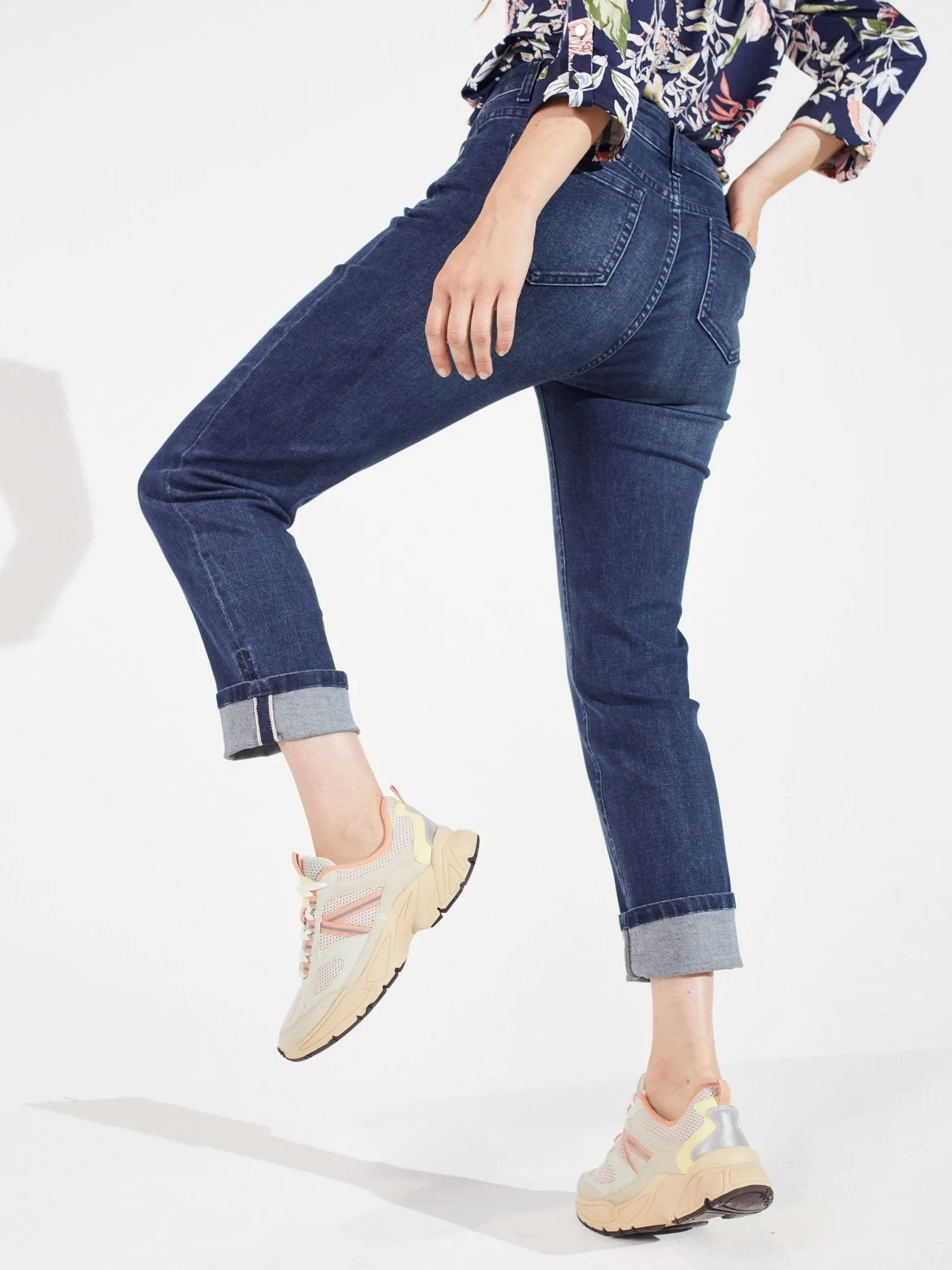 Signature Girlfriend 5 Pocket Jeans With Selvedge Cuff