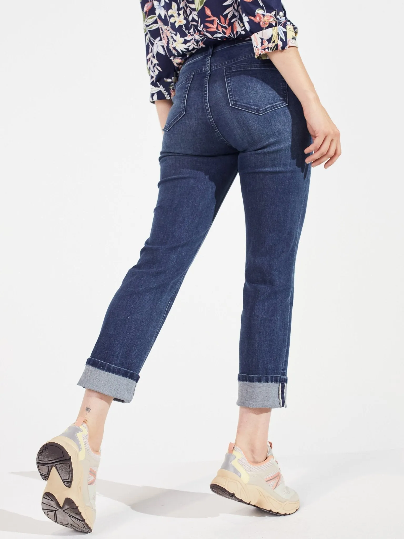 Signature Girlfriend 5 Pocket Jeans With Selvedge Cuff