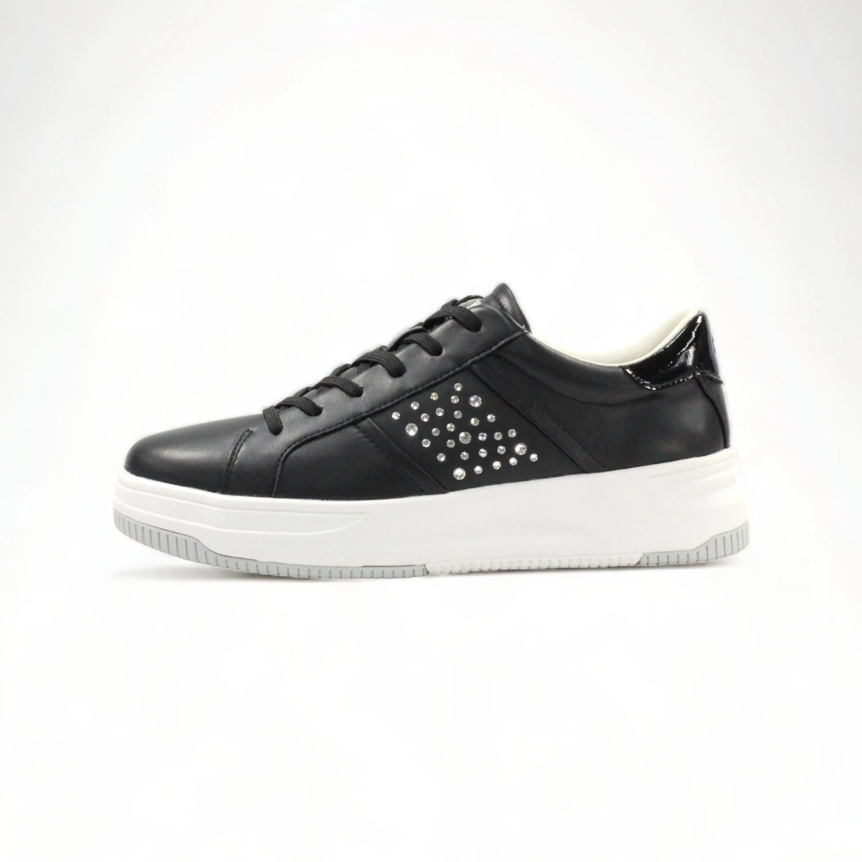 Sporty and elegant court sneakers decorated with Swarovski crystals #FJ124